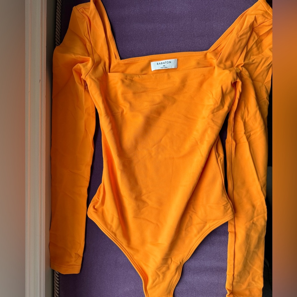 Contour Squareneck Longsleeve Bodysuit ORANGE XS worn once